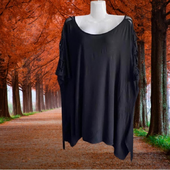 Crisscross Sheer Arm Asymmetrical Top Cable & Gauge Black - Picture 10 of 12